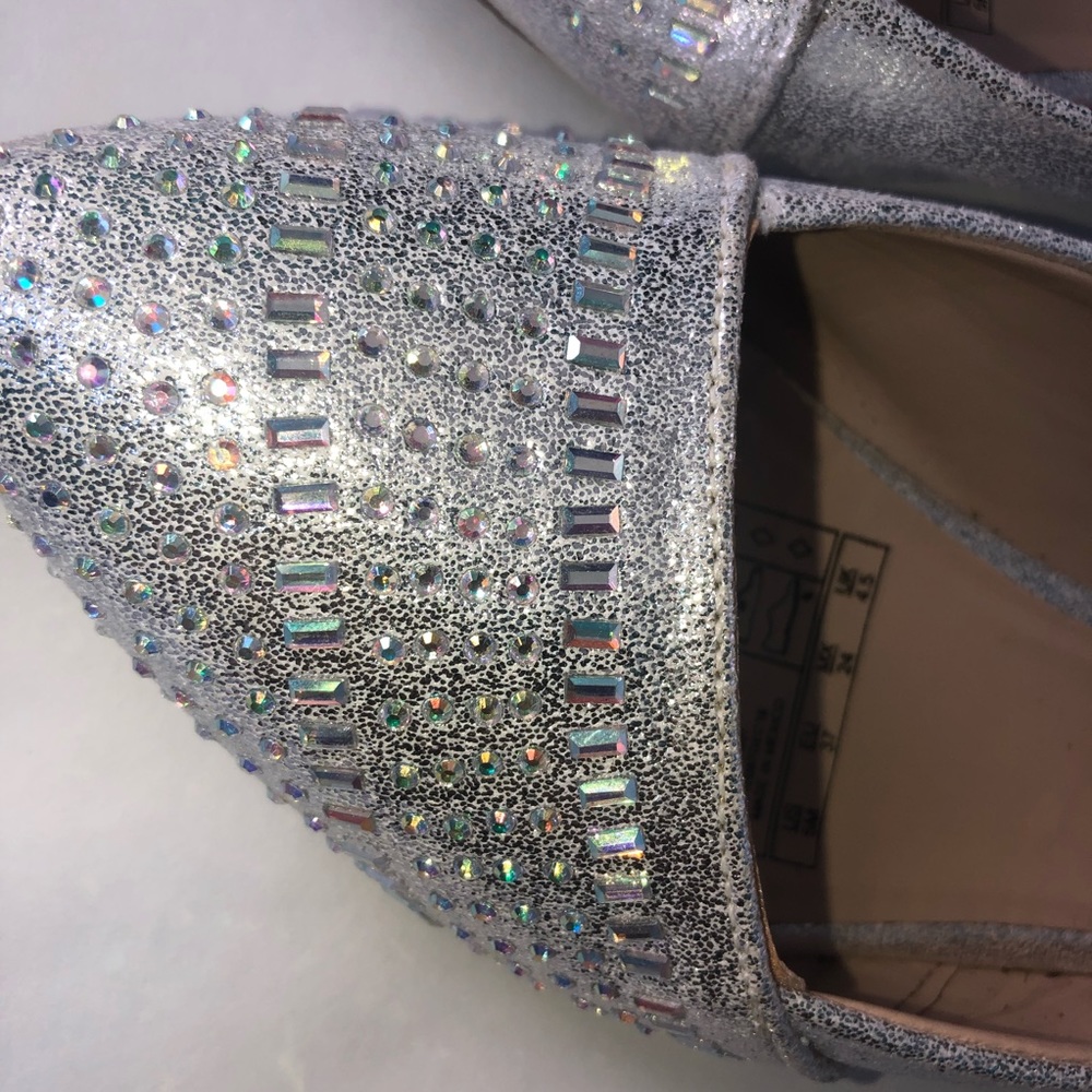 Beautiful Pointed flats - Picture 4 of 7